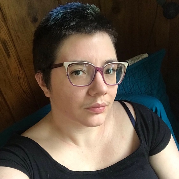 Meet your Posher, Suzanne - Picture 1 of 1